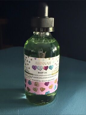 AMINNAH  “XOXO” Moisturizing Body Oil